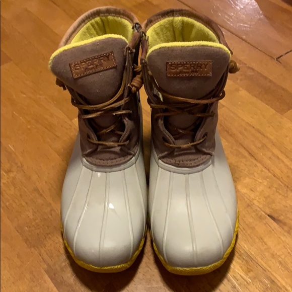 sperry duck boots womens size 9